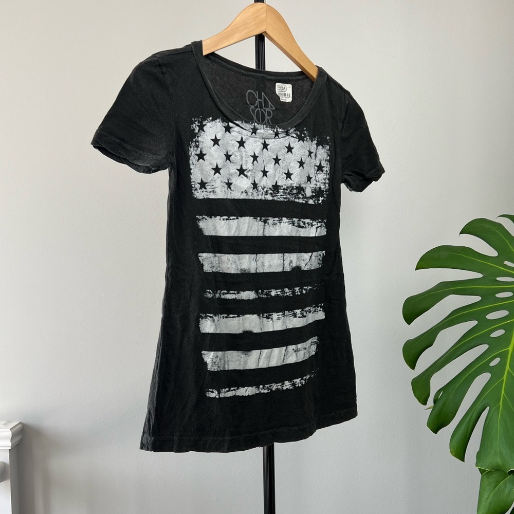 Chaser The Brand Size XS/ Small/ Medium Charcoal Grey Short Sleeve Graphic Tee